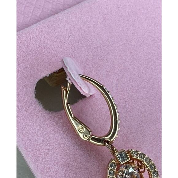 Swarovski Crystal Gold Tone Drop Earrings Elegant Stunning Chic Glitzy Fashion - Picture 11 of 12